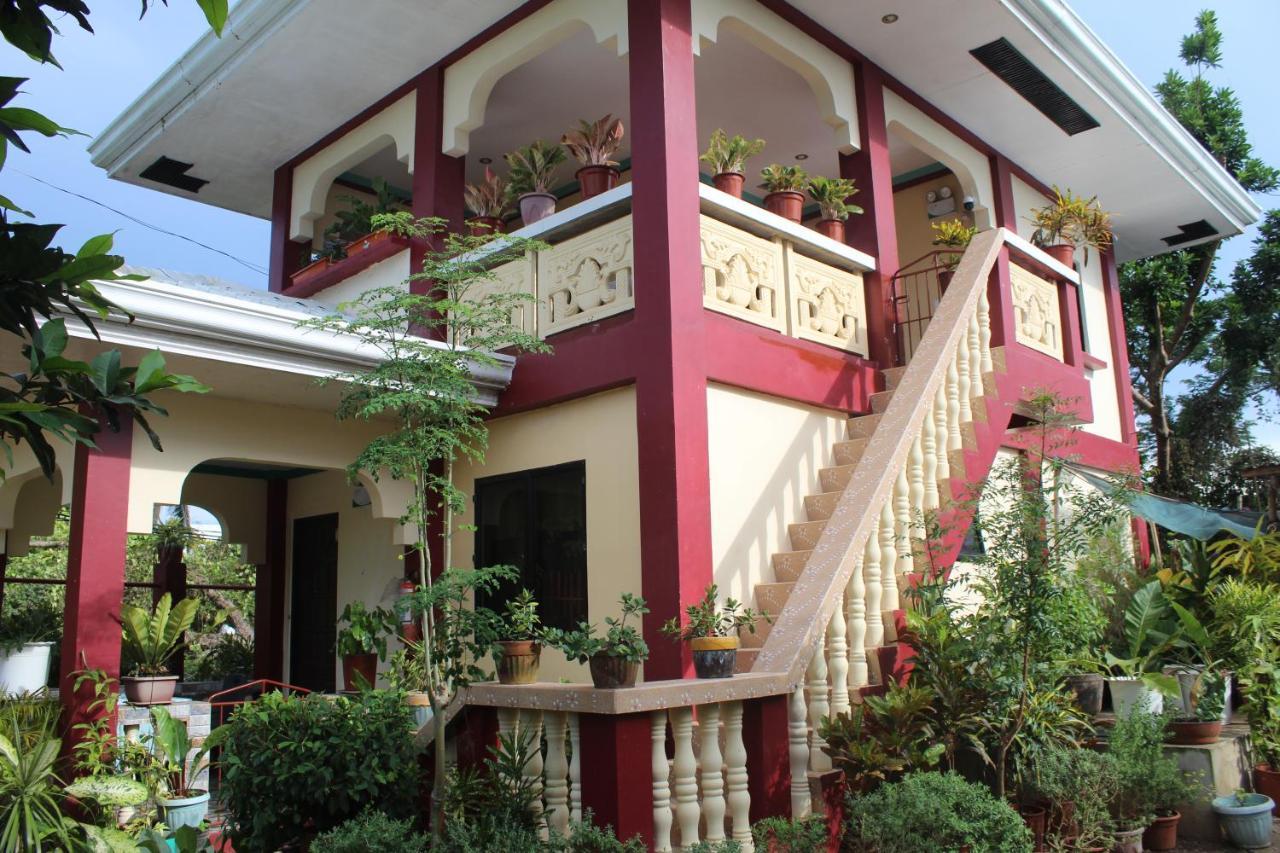 Peace Lily Studio Apartments 팡라오 외부 사진