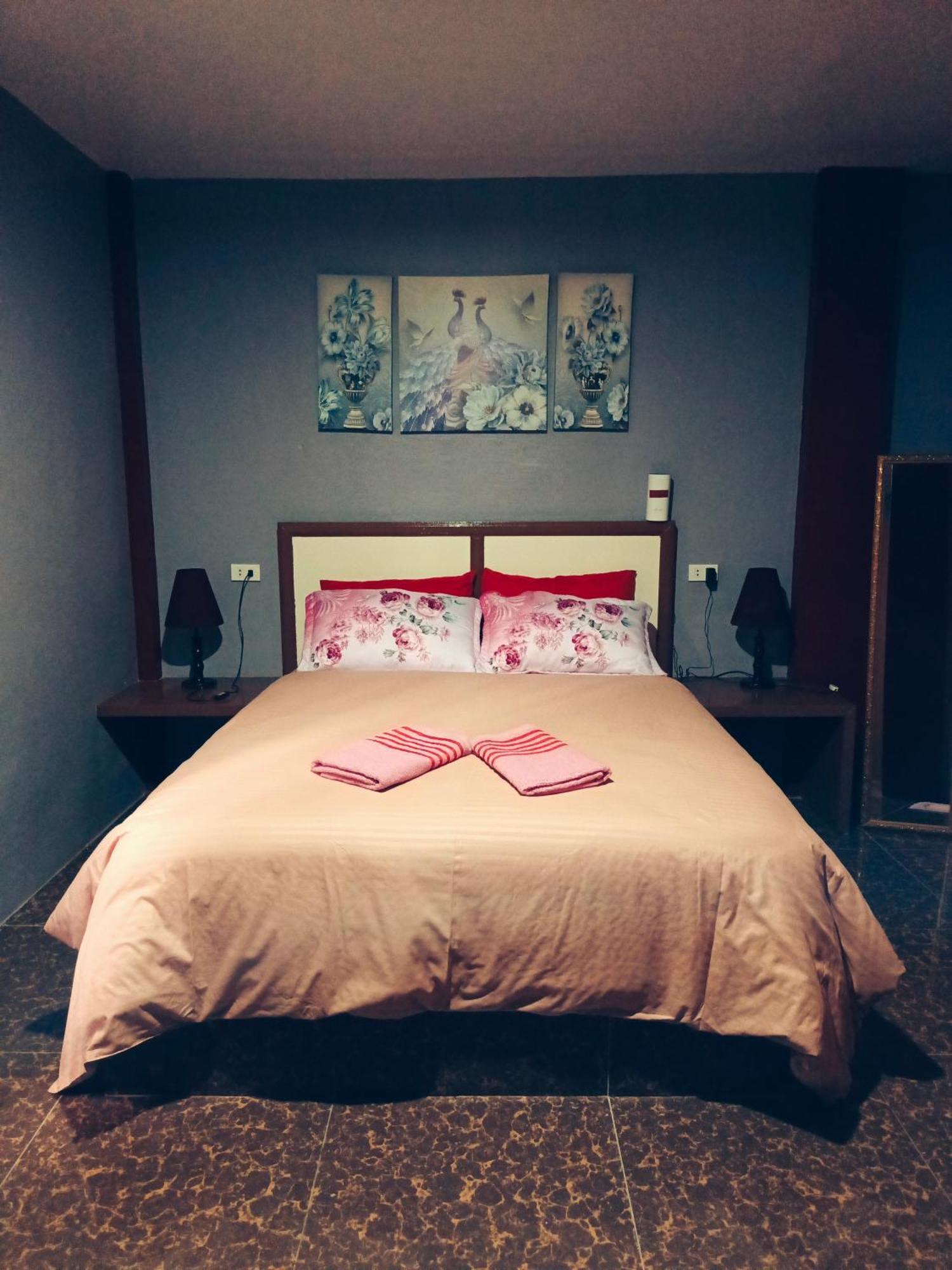 Peace Lily Studio Apartments 팡라오 외부 사진