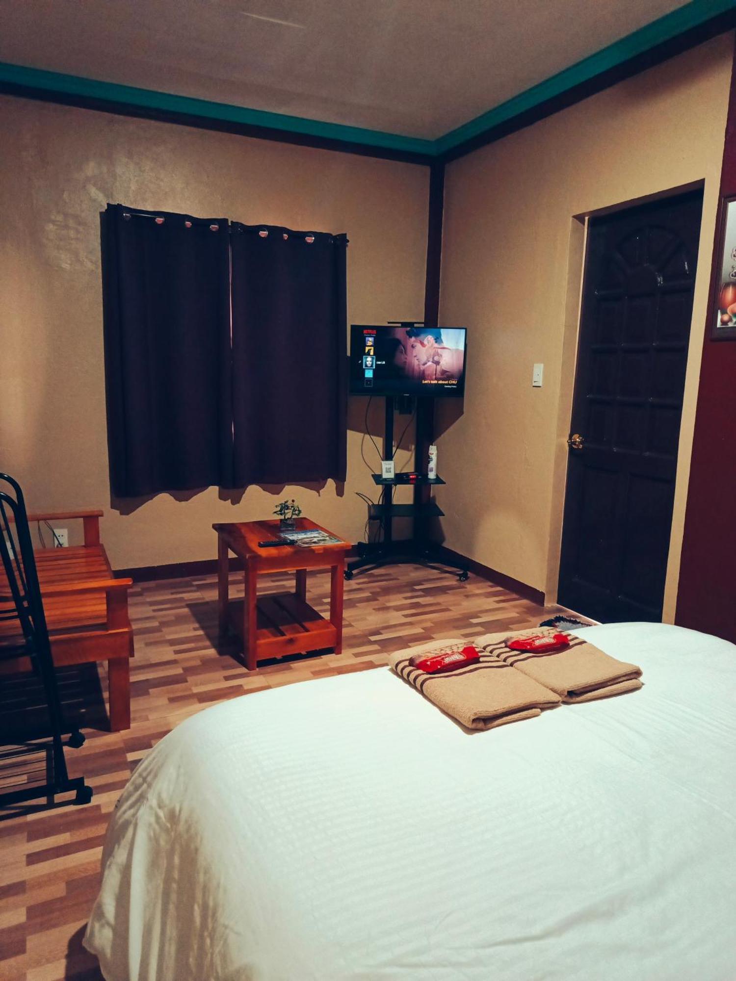 Peace Lily Studio Apartments 팡라오 외부 사진