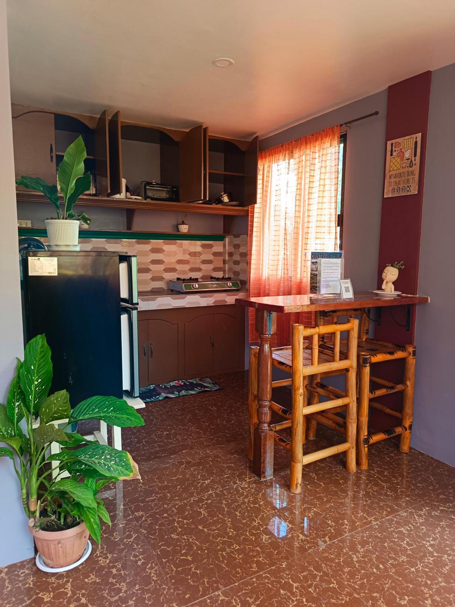 Peace Lily Studio Apartments 팡라오 객실 사진